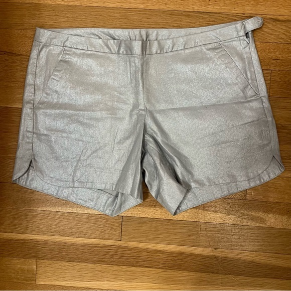 Lilly‎ Pulitzer NWOT Silver Metallic Kasia Shorts 4 - Picture 1 of 9